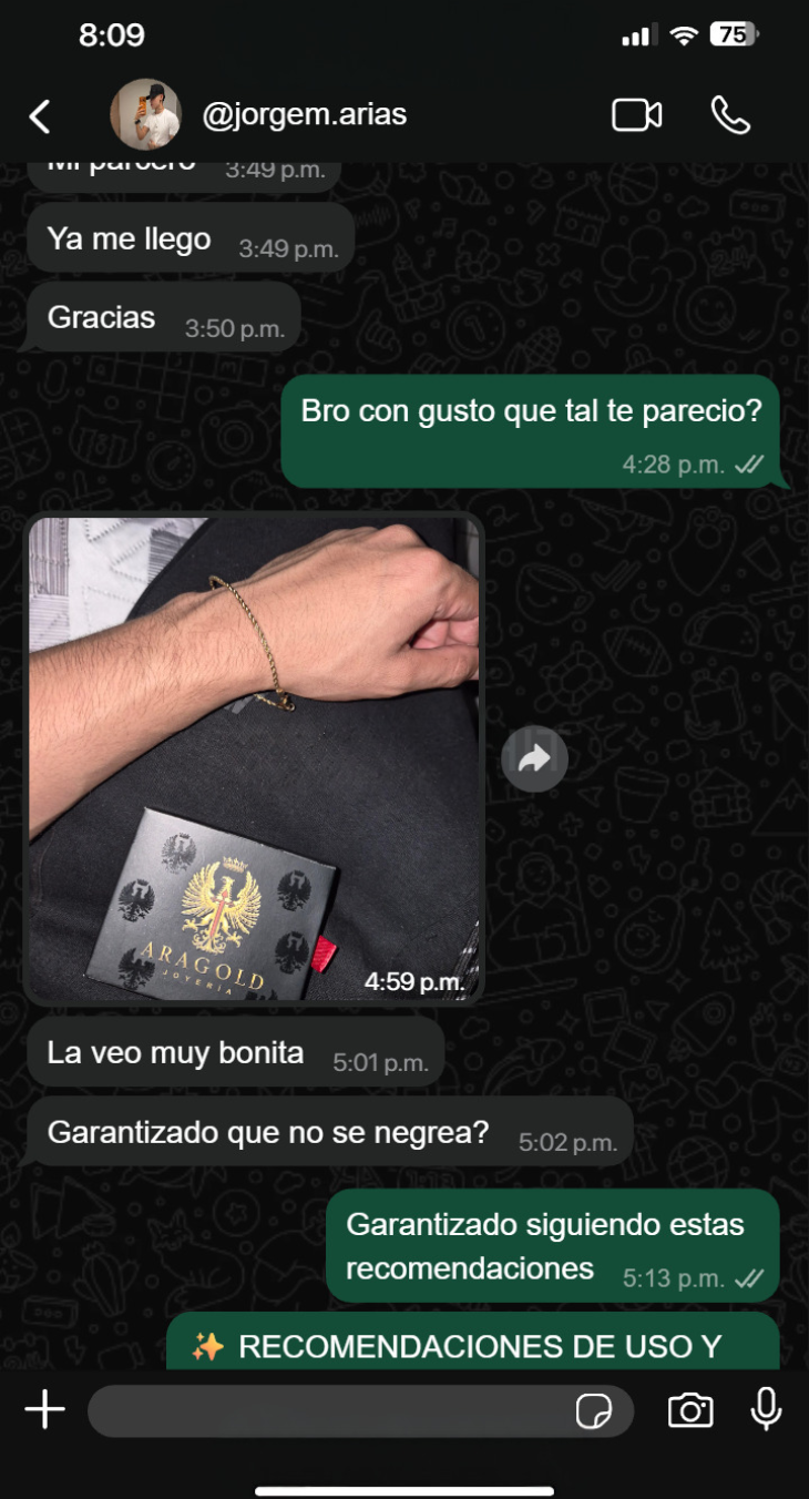 Conversación de WhatsApp con un cliente de ARAGOLD